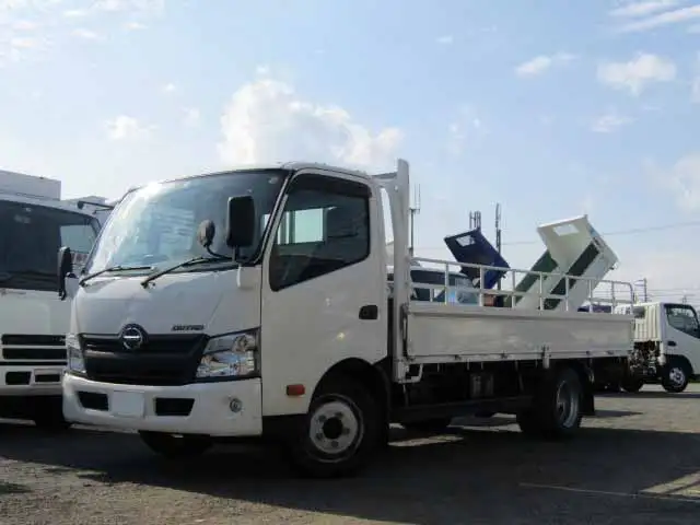 日野 デュトロ 小型 平ボディ TKG-XZC710M H27 の中古トラック【車両No.102898】