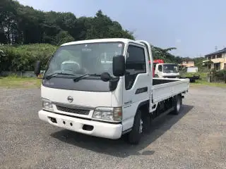 日産 アトラス 小型 平ボディ 床鉄板 KR-APR81LR の中古トラック【車両No.92105】