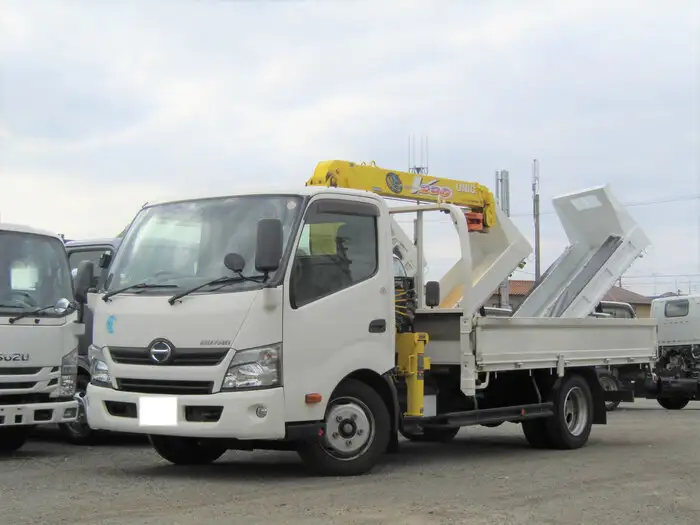 日野 デュトロ 小型 クレーン付 3段 フックイン の中古トラック【車両No.121446】