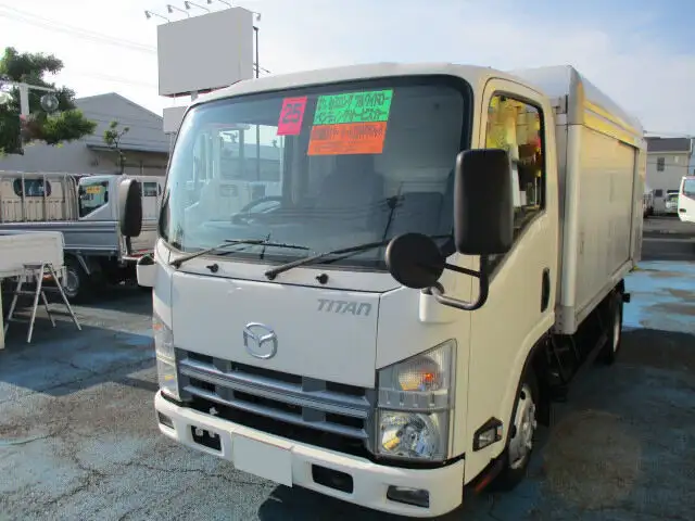 マツダ タイタン 小型 アルミバン ボトルカー サイドドア の中古トラック【車両No.131168】