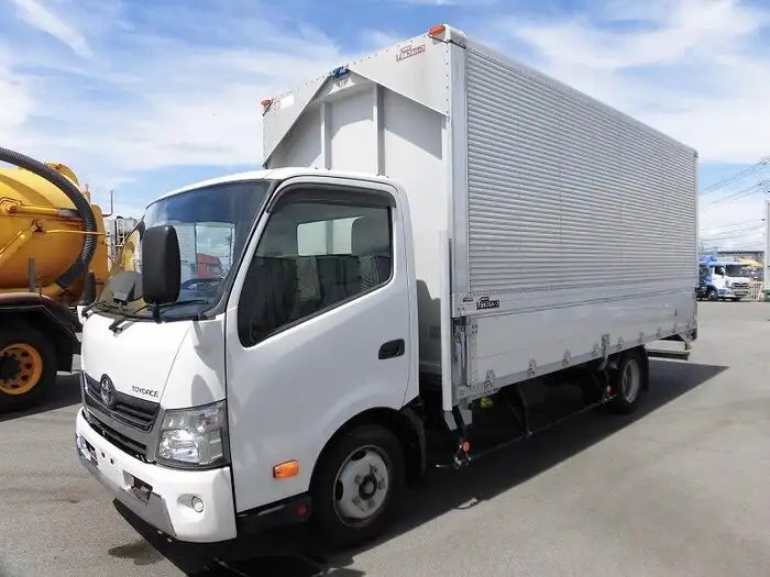 トヨタ トヨエース 小型 ウイング 床鉄板 TKG-XZU720 の中古トラック【車両No.131685】