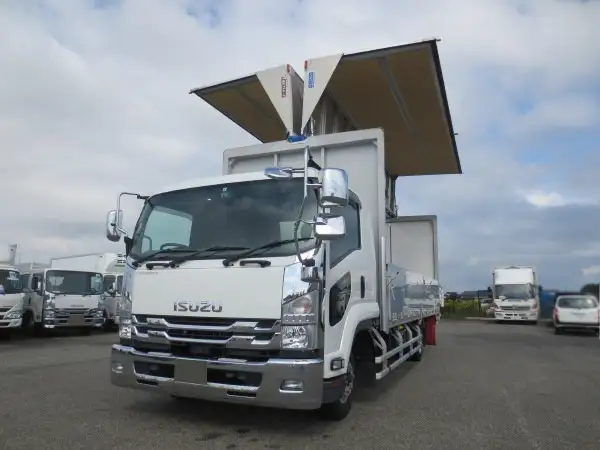 いすゞ フォワード 中型/増トン ウイング ベッド 2RG-FRR90S2 の中古トラック【車両No.135305】