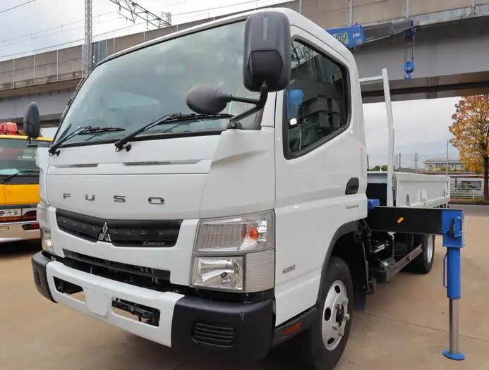 三菱 キャンター 小型 クレーン付 3段 ラジコン の中古トラック【車両No.136560】