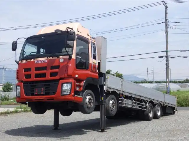いすゞ ギガ 大型 車両重機運搬 ラジコン ウインチ の中古トラック【車両No.137411】