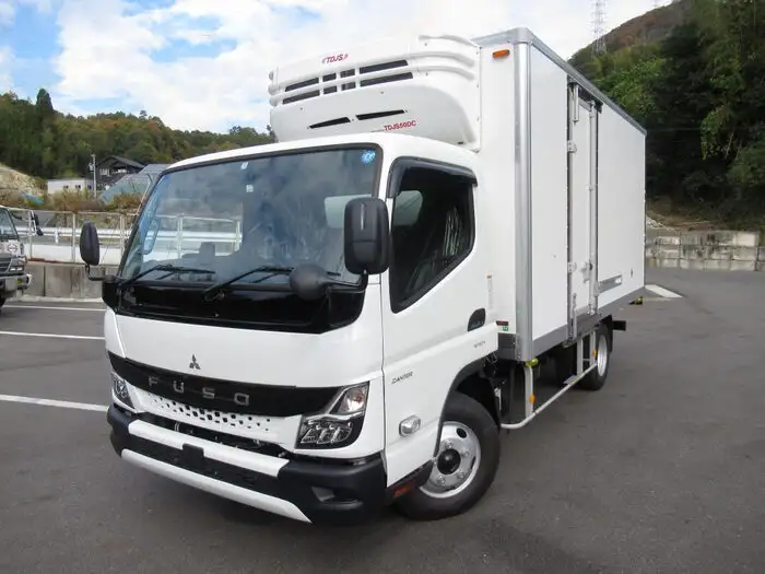 三菱 キャンター 小型 冷凍冷蔵 低温 床アルミ の中古トラック【車両No.141264】