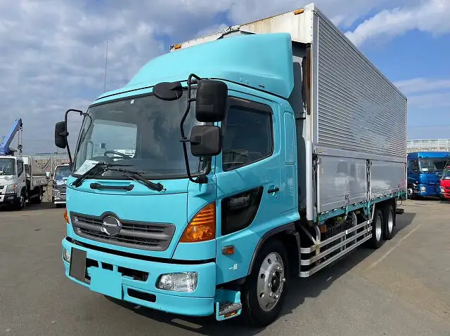 日野 レンジャー 中型/増トン ウイング 床鉄板 ベッド の中古トラック【車両No.141564】
