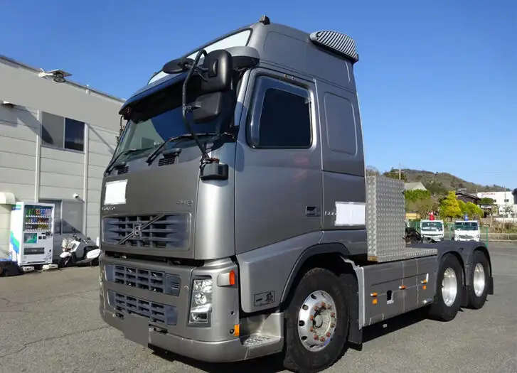 ボルボ トラック 大型 トラクター 2デフ ベッド の中古トラック【車両No.143134】