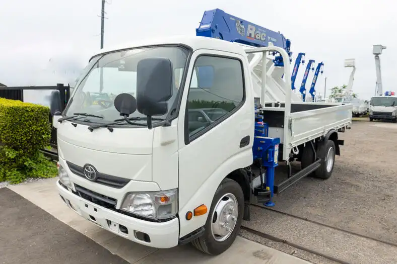 トヨタ ダイナ 小型 クレーン付 4段 ラジコン の中古トラック【車両No.145349】