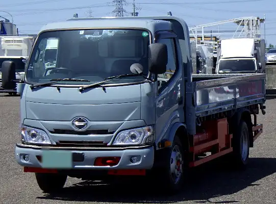 日野 デュトロ 小型 平ボディ 2KG-XZU650F R2 の中古トラック【車両No.146492】