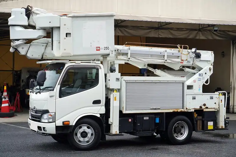 日野 デュトロ 小型 高所・建柱車 高所作業車 電工仕様 の中古トラック【車両No.146917】