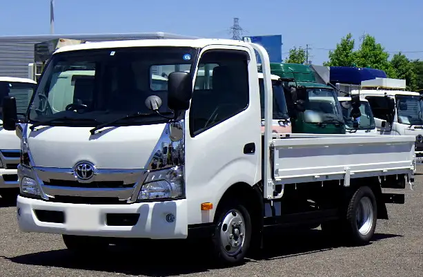 トヨタ ダイナ 小型 平ボディ TKG-XZU700 H28 の中古トラック【車両No.148272】