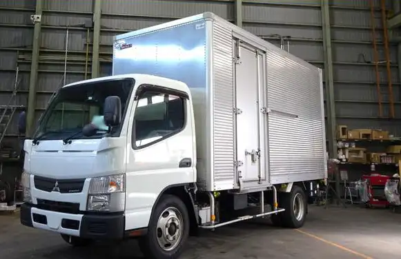 三菱 キャンター 小型 アルミバン パワーゲート サイドドア の中古トラック【車両No.149344】