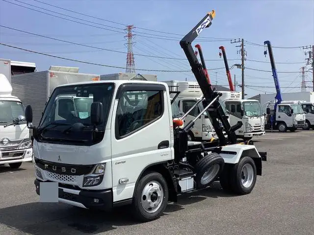 三菱 キャンター 小型 アームロール ツインホイスト 2RG-FBAV0 の中古トラック【車両No.150701】