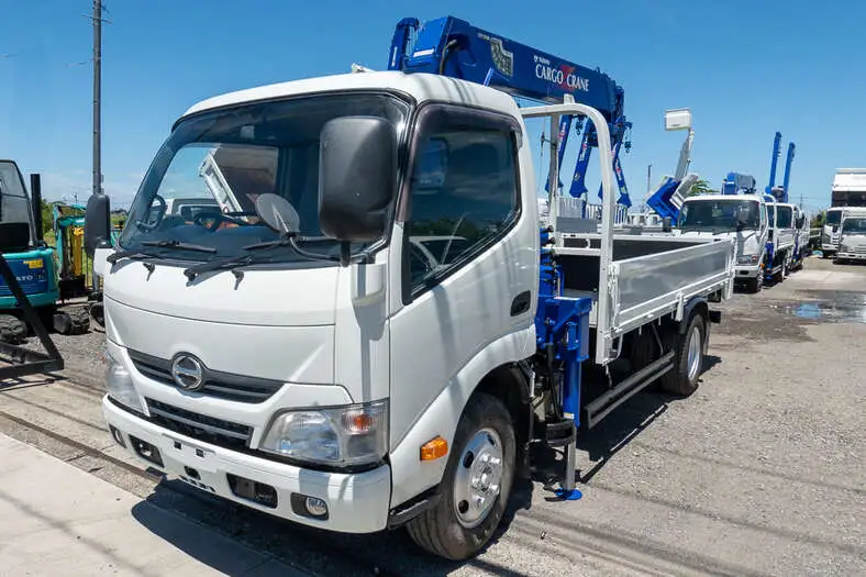 日野 デュトロ 小型 クレーン付 4段 ラジコン の中古トラック【車両No.150966】