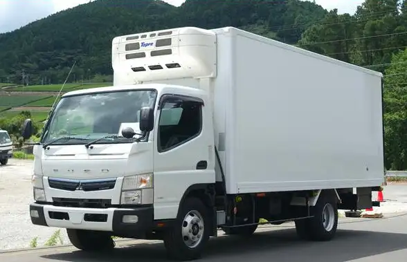 三菱 キャンター 小型 冷凍冷蔵 中温 床アルミ の中古トラック【車両No.151467】
