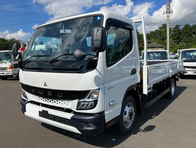 三菱 キャンター 小型 平ボディ 2RG-FEB80 R5 の中古トラック【車両No.152514】