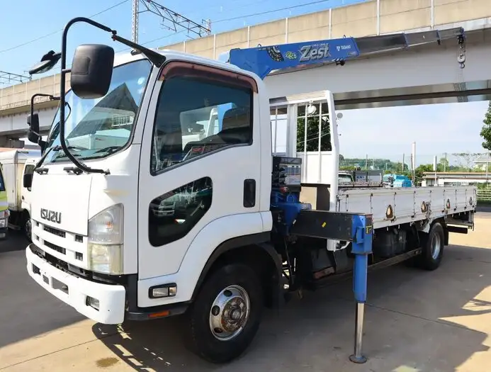 いすゞ フォワード 中型/増トン クレーン付 床鉄板 4段 の中古トラック【車両No.153660】