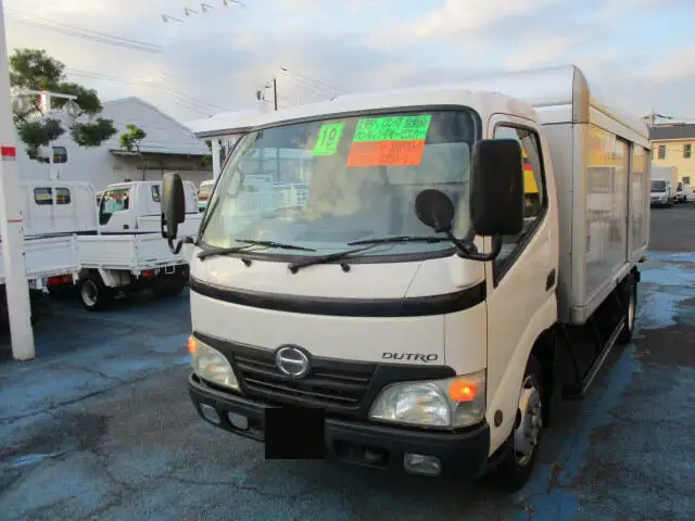 日野 デュトロ 小型 アルミバン ボトルカー サイドドア の中古トラック【車両No.155977】