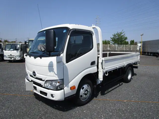 日野 デュトロ 小型 平ボディ 2RG-XZU645M R5 の中古トラック【車両No.156674】