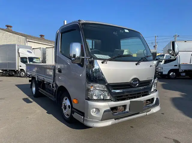 日野 デュトロ 小型 平ボディ TKG-XZU700M H28 の中古トラック【車両No.158651】