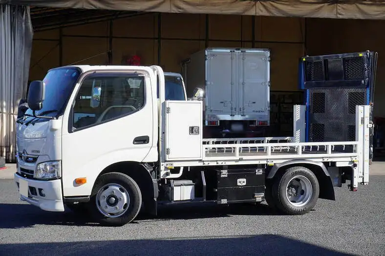 日野 デュトロ 小型 平ボディ パワーゲート 床鉄板 の中古トラック【車両No.159558】