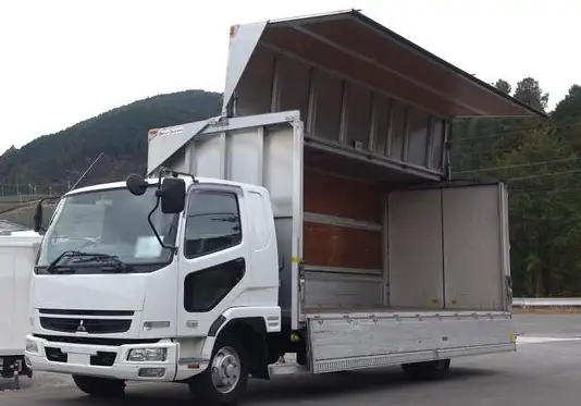 三菱 ファイター 中型/増トン ウイング ベッド PDG-FK61R の中古トラック【車両No.160458】