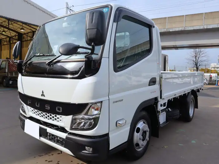 三菱 キャンター 小型 平ボディ 2RG-FBA20 R5 の中古トラック【車両No.161010】