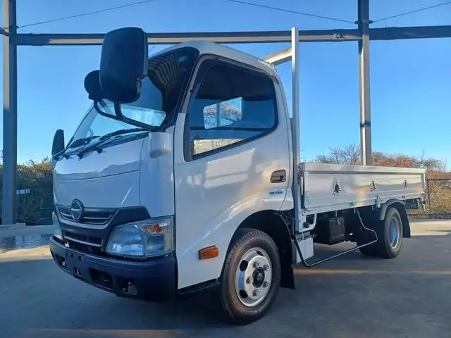 日野 デュトロ 小型 平ボディ  H27 の中古トラック【車両No.163562】