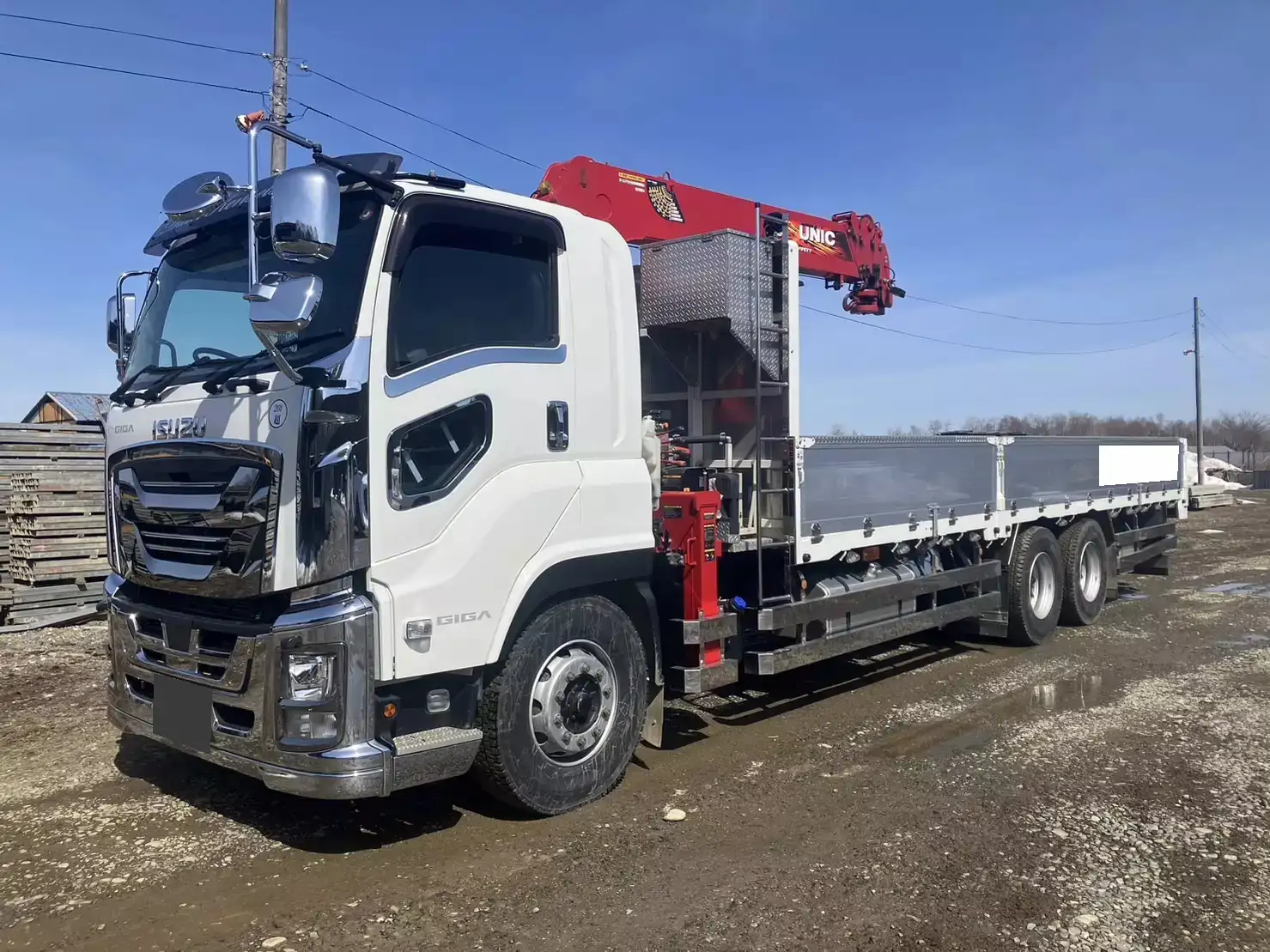 いすゞ ギガ 大型 クレーン付 アルミブロック 6段 の中古トラック【車両No.165201】