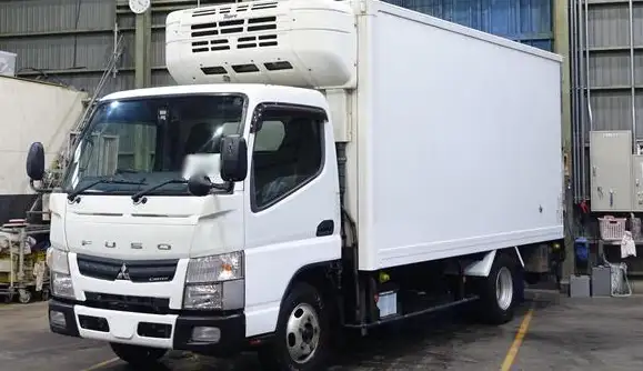 三菱 キャンター 小型 冷凍冷蔵 パワーゲート 床アルミ の中古トラック【車両No.165452】
