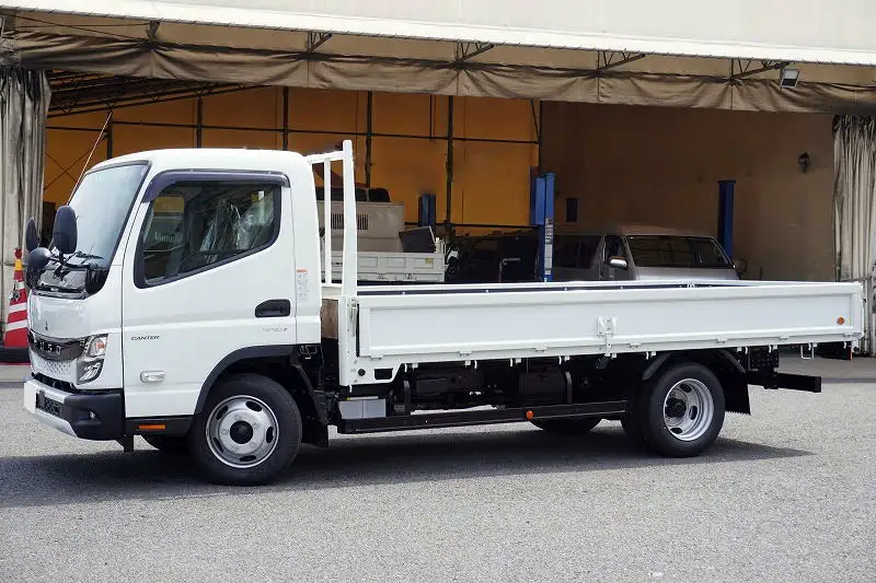 三菱 キャンター 小型 平ボディ 2RG-FEB50 R5 の中古トラック【車両No.167487】