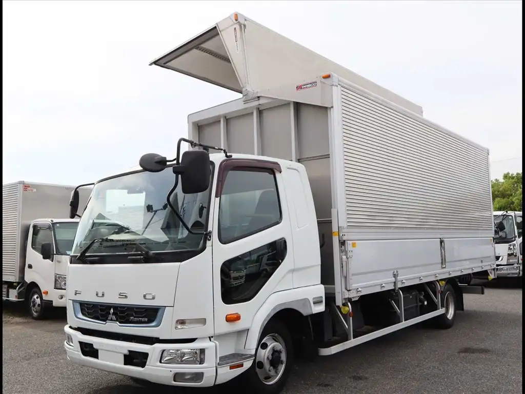 三菱 ファイター 中型/増トン ウイング ベッド 2KG-FK61F の中古トラック【車両No.167934】