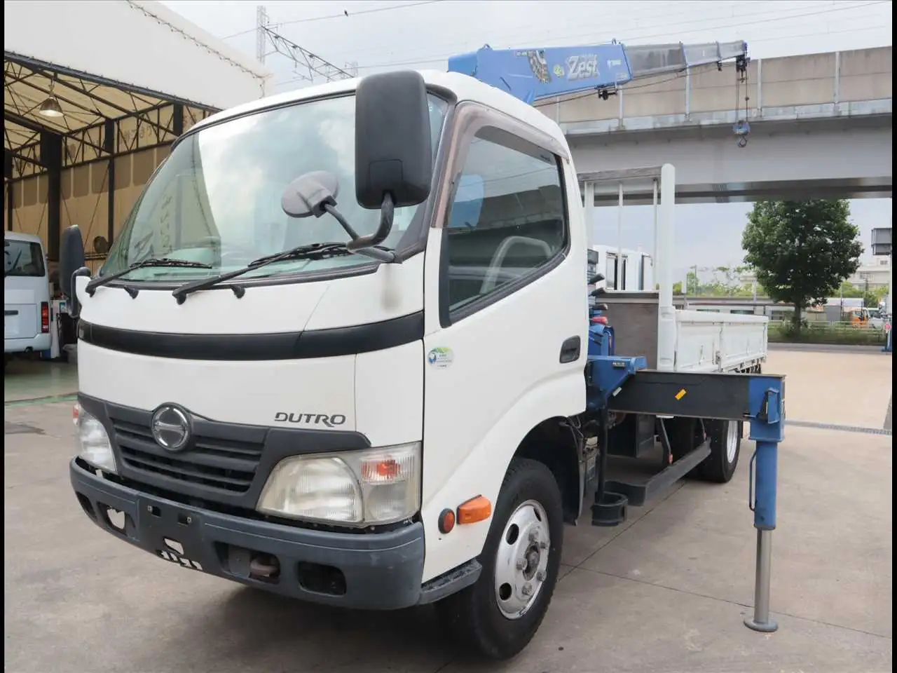 日野 デュトロ 小型 クレーン付 4段 ラジコン の中古トラック【車両No.167888】