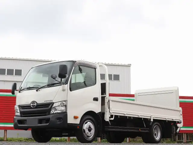 日野 デュトロ 小型 平ボディ パワーゲート TKG-XZU710M の中古トラック【車両No.168572】