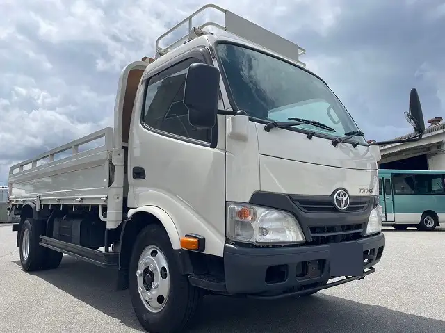 トヨタ トヨエース 小型 平ボディ TKG-XZU650 H28 の中古トラック【車両No.169382】