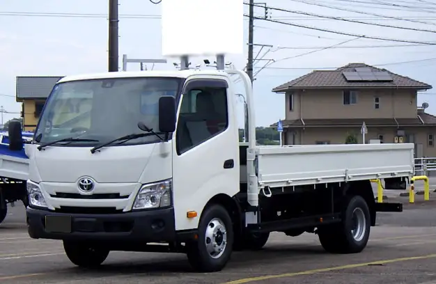トヨタ ダイナ 小型 平ボディ 2KG-XZU712 R6 の中古トラック【車両No.170011】