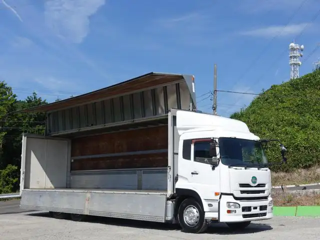 日産UD クオン 大型 ウイング エアサス ベッド の中古トラック【車両No.170828】