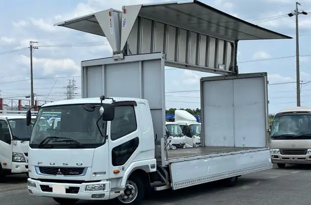三菱 ファイター 中型/増トン ウイング ベッド 2KG-FK61F の中古トラック【車両No.171796】