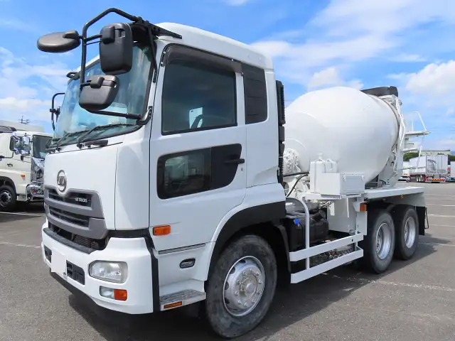 日産UD クオン 大型 ミキサー・ポンプ ベッド QKG-CW5XL の中古トラック【車両No.171876】