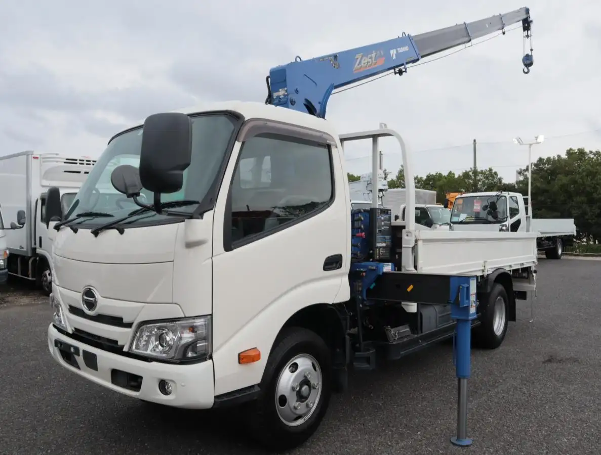 日野 デュトロ 小型 クレーン付 4段 ラジコン の中古トラック【車両No.172538】