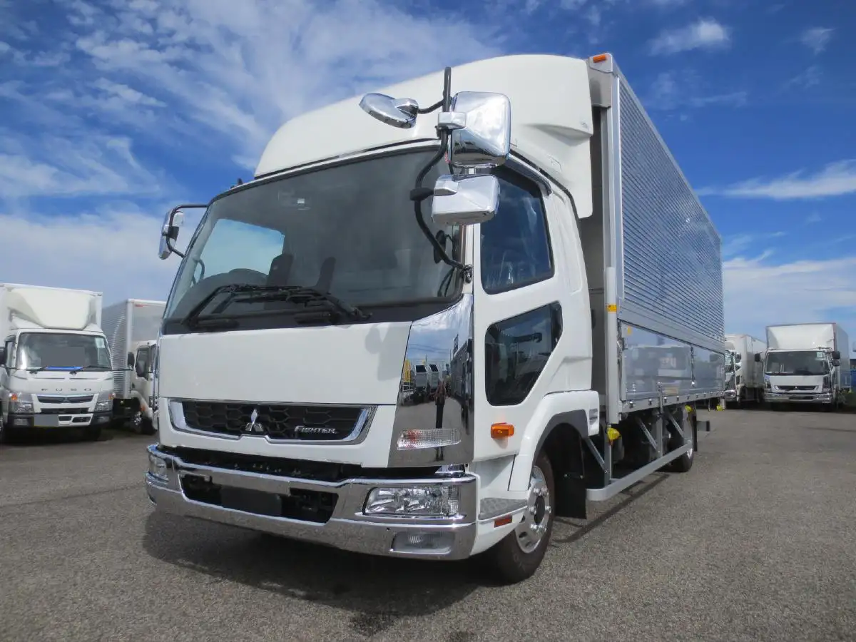 三菱 ファイター 中型/増トン ウイング エアサス ベッド の中古トラック【車両No.172894】