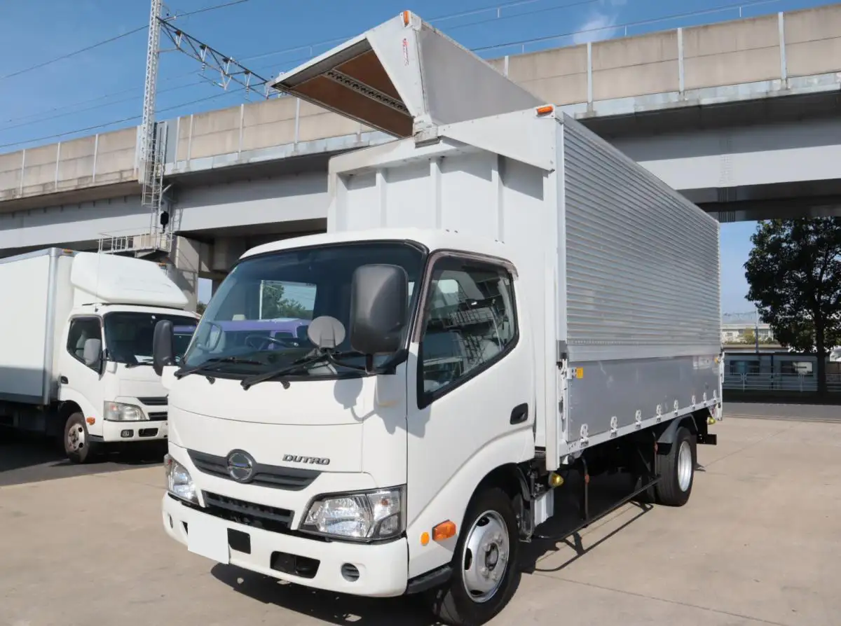 日野 デュトロ 小型 ウイング TKG-XZU655M H28 の中古トラック【車両No.176694】