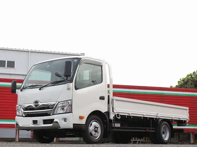 日野 デュトロ 小型 平ボディ 2RG-XZU710M R5 の中古トラック【車両No.176851】