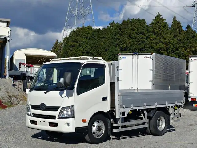 日野 デュトロ 小型 平ボディ アルミブロック TKG-XZU700M の中古トラック【車両No.177973】