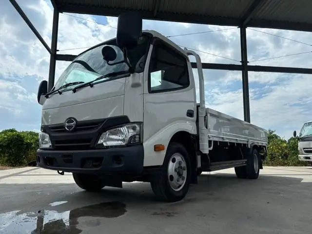 日野 デュトロ 小型 平ボディ  H29 の中古トラック【車両No.178261】