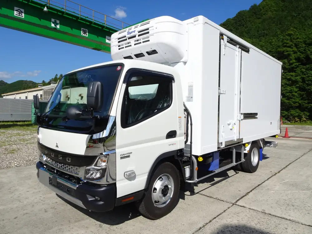 三菱 キャンター 小型 冷凍冷蔵 低温 パワーゲート の中古トラック【車両No.178443】
