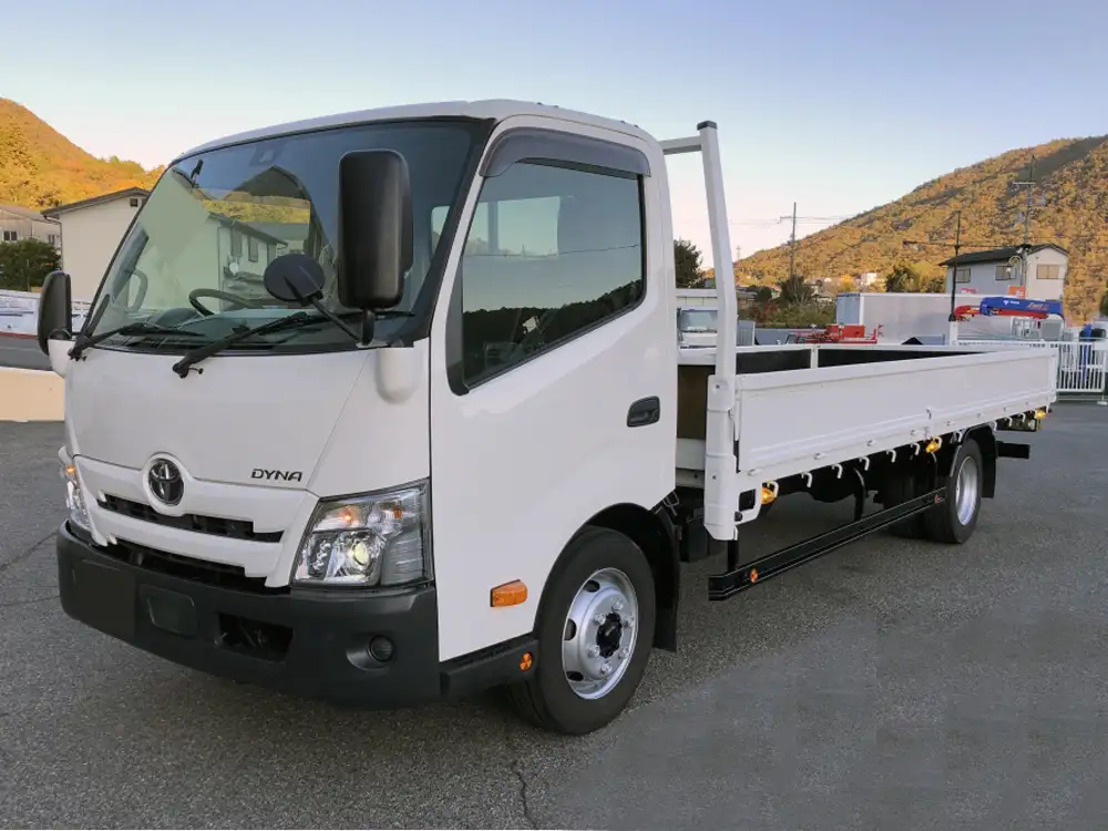 トヨタ ダイナ 小型 平ボディ 床鉄板 2KG-XZU732 の中古トラック【車両No.178450】