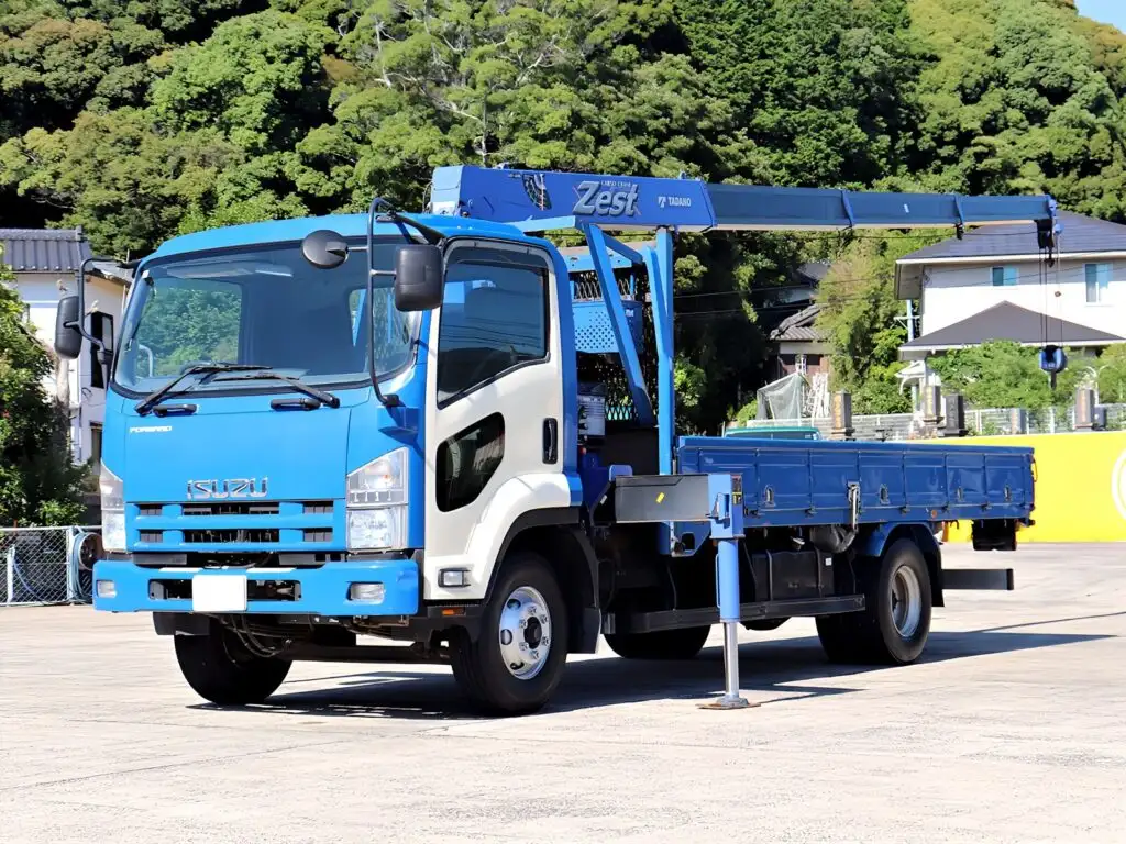 いすゞ フォワード 中型/増トン クレーン付 床鉄板 4段 の中古トラック【車両No.178538】