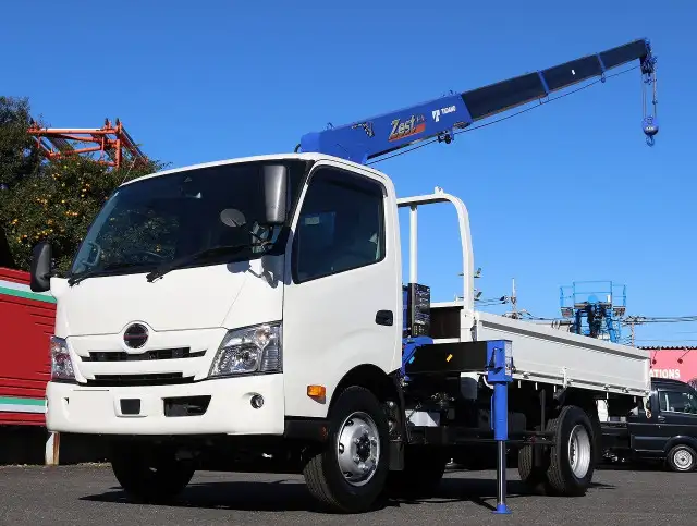 日野 デュトロ 小型 クレーン付 4段 ラジコン の中古トラック【車両No.178776】
