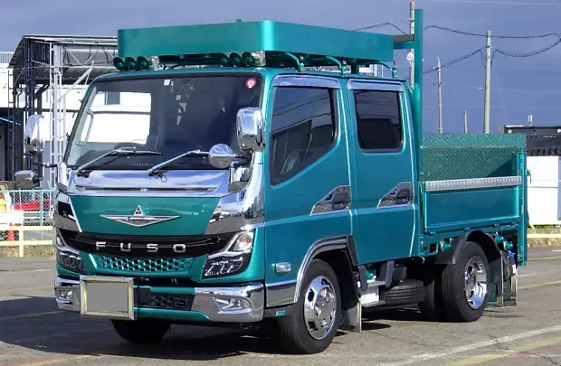 三菱 キャンター 小型 平ボディ Wキャブ パワーゲート の中古トラック【車両No.178891】